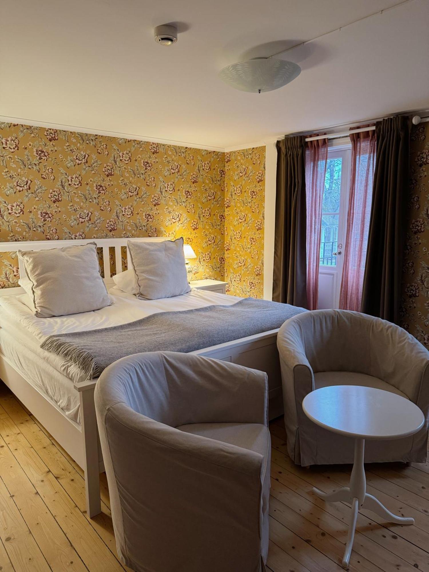 Smalandsgarden Hotel Granna Bagian luar foto