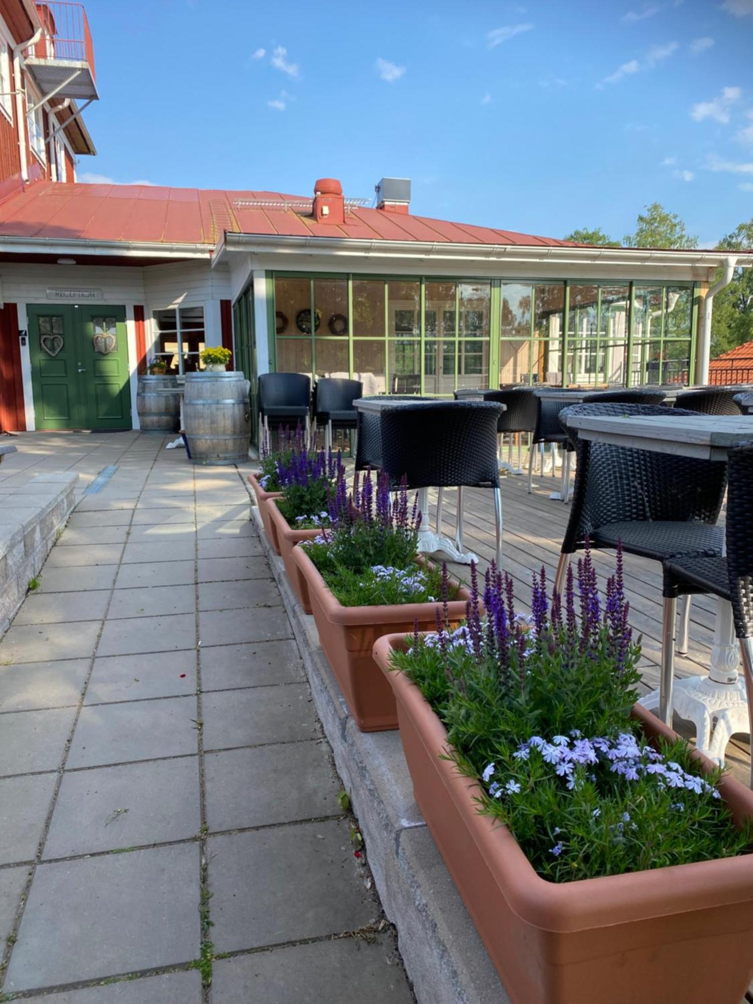 Smalandsgarden Hotel Granna Bagian luar foto